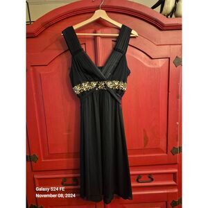 Banana Republic Size 8 100% Silk Sexy Black Dress Gold Floral Trim Soft Flowing